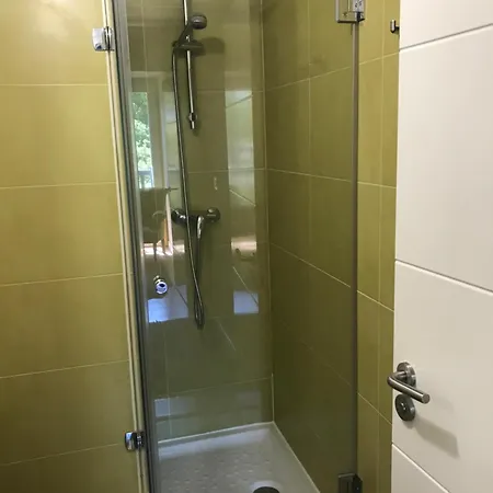 A Cote De La Avec Piscine Climatise *